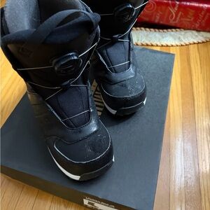 Salomon’s Launch BOA Youth Snowboard Boots (4K)